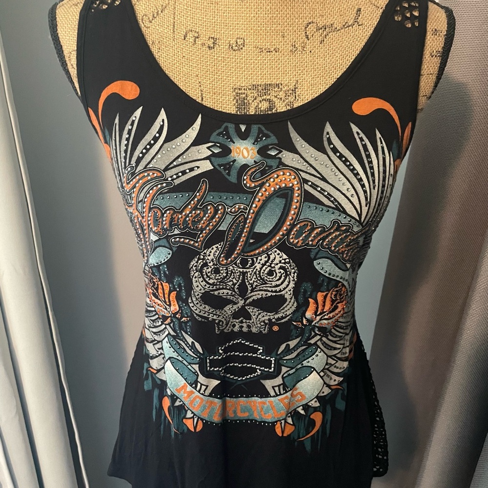 Harley Davidson tank top.